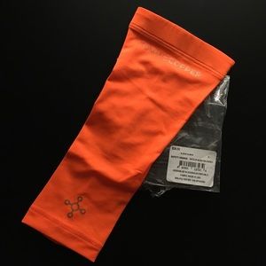 NWT Elbow Sleeve For Workouts